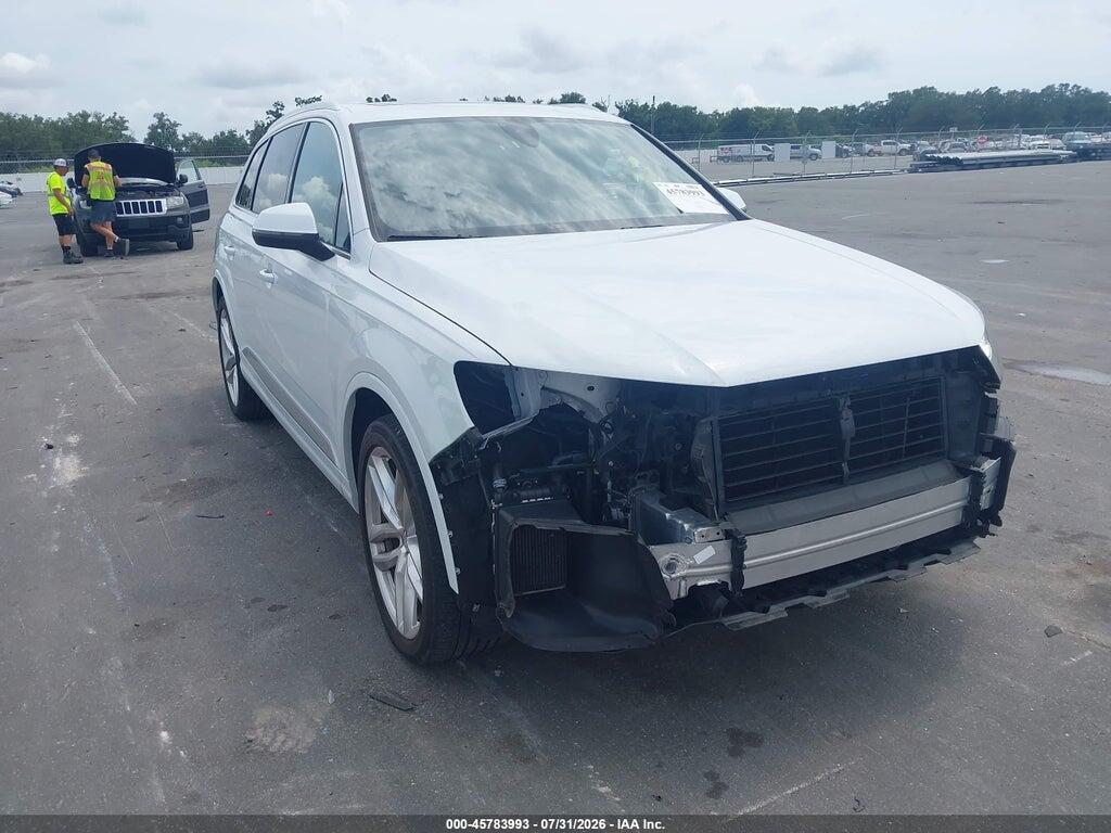 WA1VAAF72HD030211 2017 AUDI Q7 photo no. 1