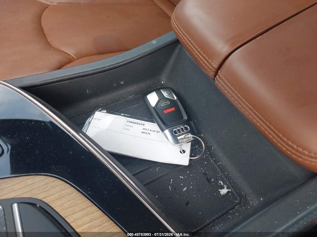 WA1VAAF72HD030211 2017 AUDI Q7 photo no. 11