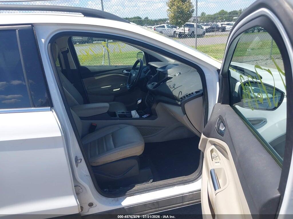 1FMCU9HD7KUB96099 2019 FORD ESCAPE photo no. 5