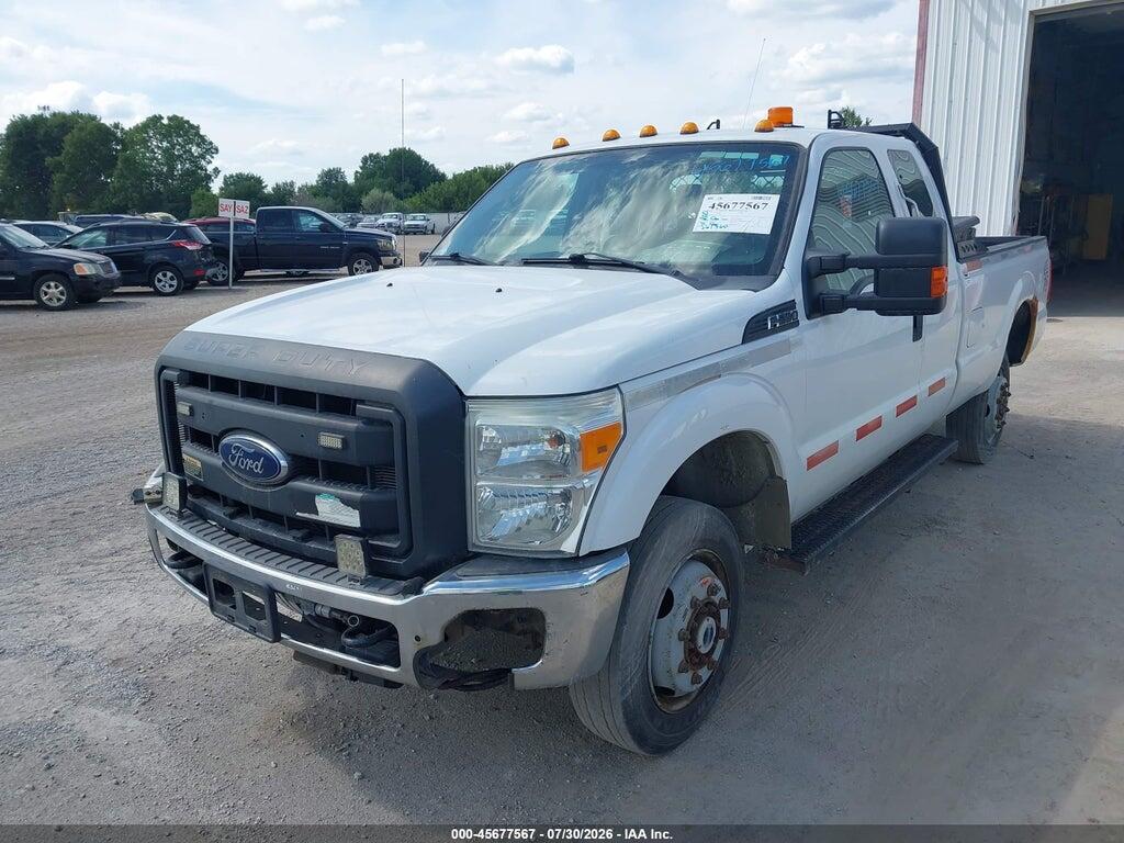 1FT7X3B69FEA71481 2015 FORD F-350 photo no. 2