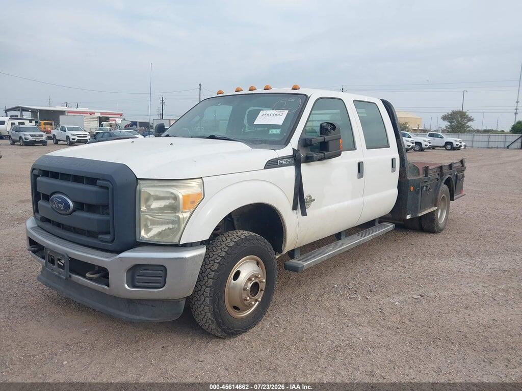1FD8W3HT4FEC10965 2015 FORD F-350 CHASSIS photo no. 2