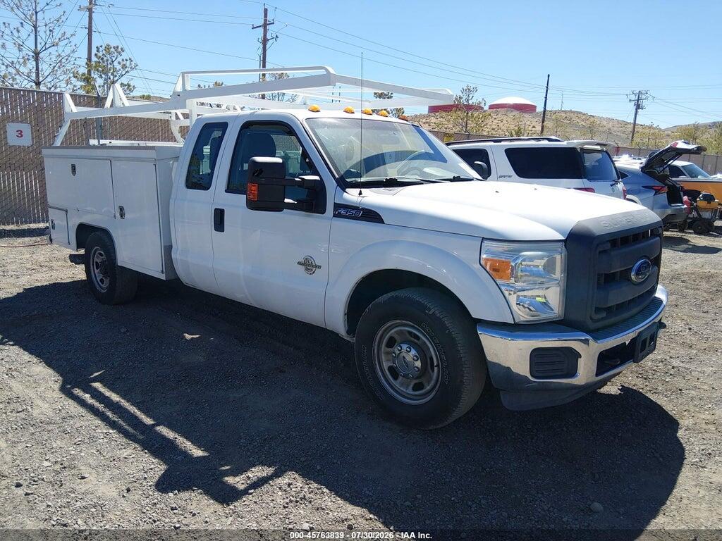 1FD8X3ET5FEA05060 2015 FORD F-350 CHASSIS photo no. 1