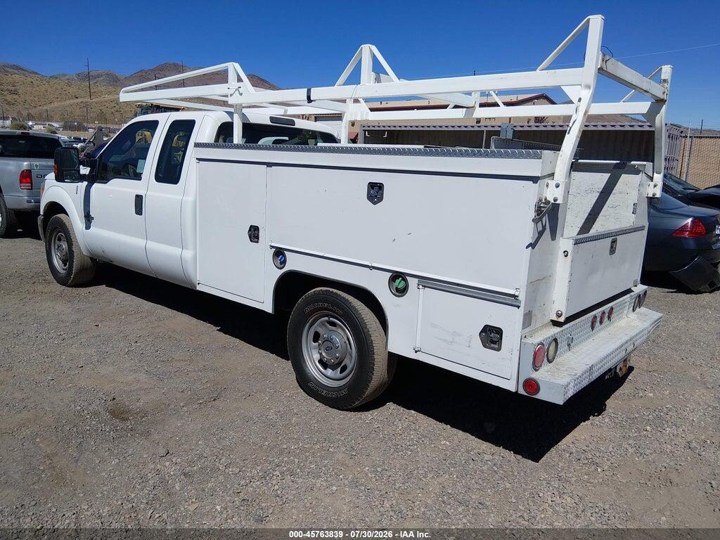 1FD8X3ET5FEA05060 2015 FORD F-350 CHASSIS photo no. 3