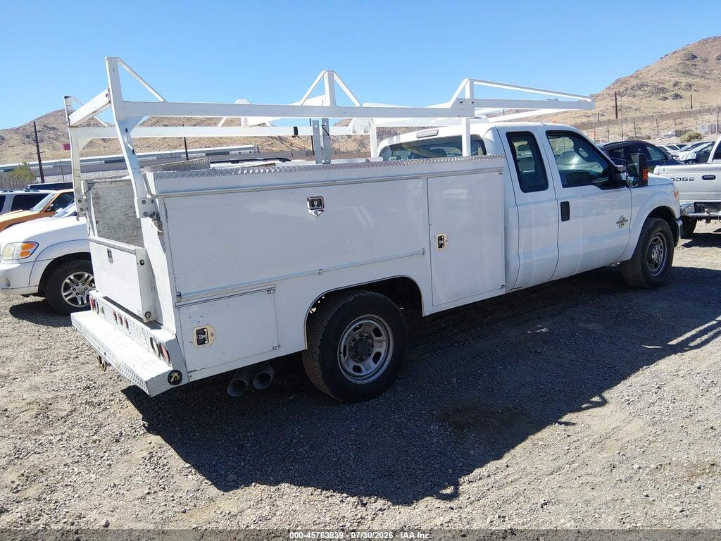 1FD8X3ET5FEA05060 2015 FORD F-350 CHASSIS photo no. 4