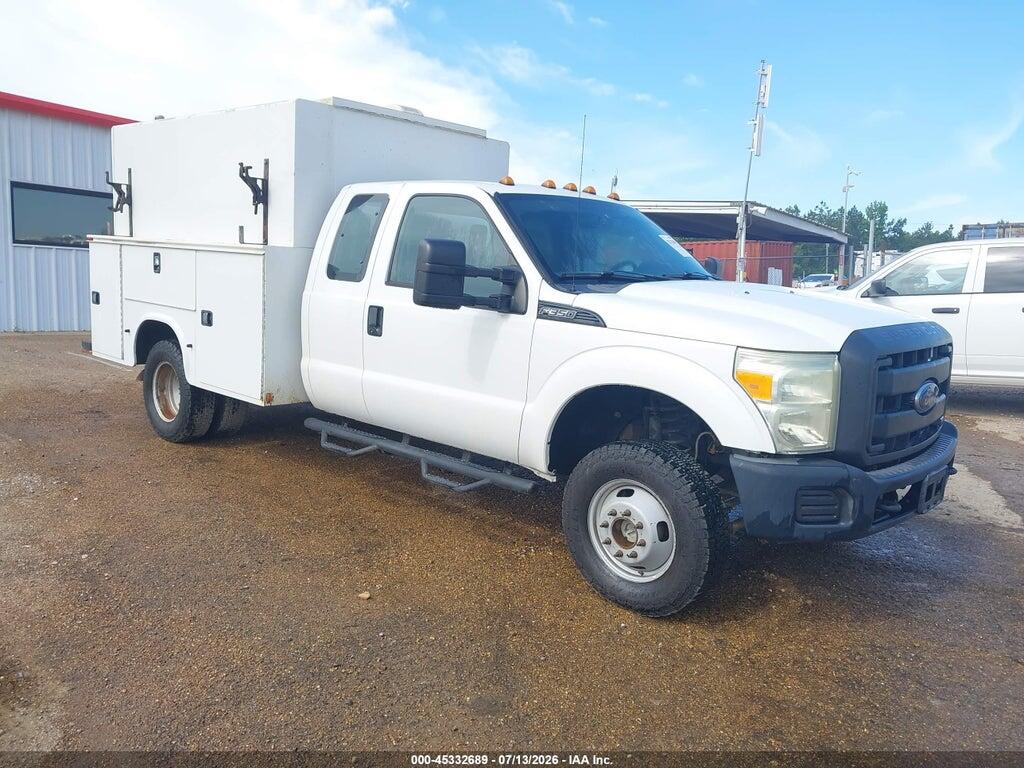 1FD8X3H68FEA89509 2015 FORD F-350 CHASSIS photo no. 1