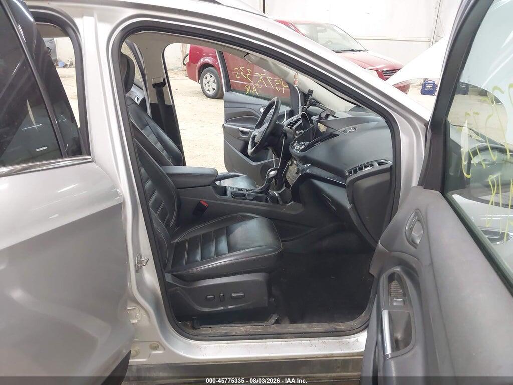 1FMCU9J92JUD27251 2018 FORD ESCAPE photo no. 5