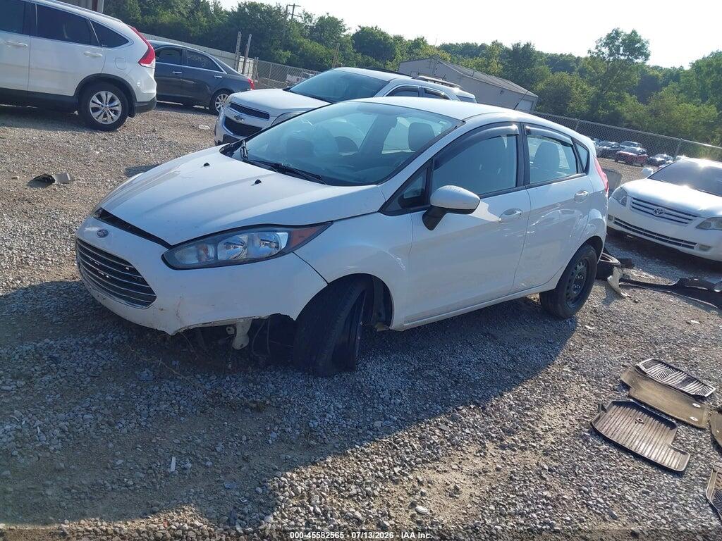 3FADP4TJ9FM138656 2015 FORD FIESTA photo no. 2