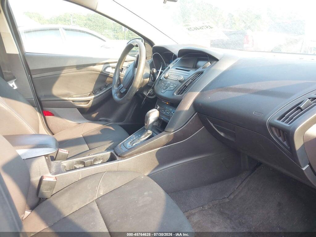1FADP3K24FL223782 2015 FORD FOCUS photo no. 5