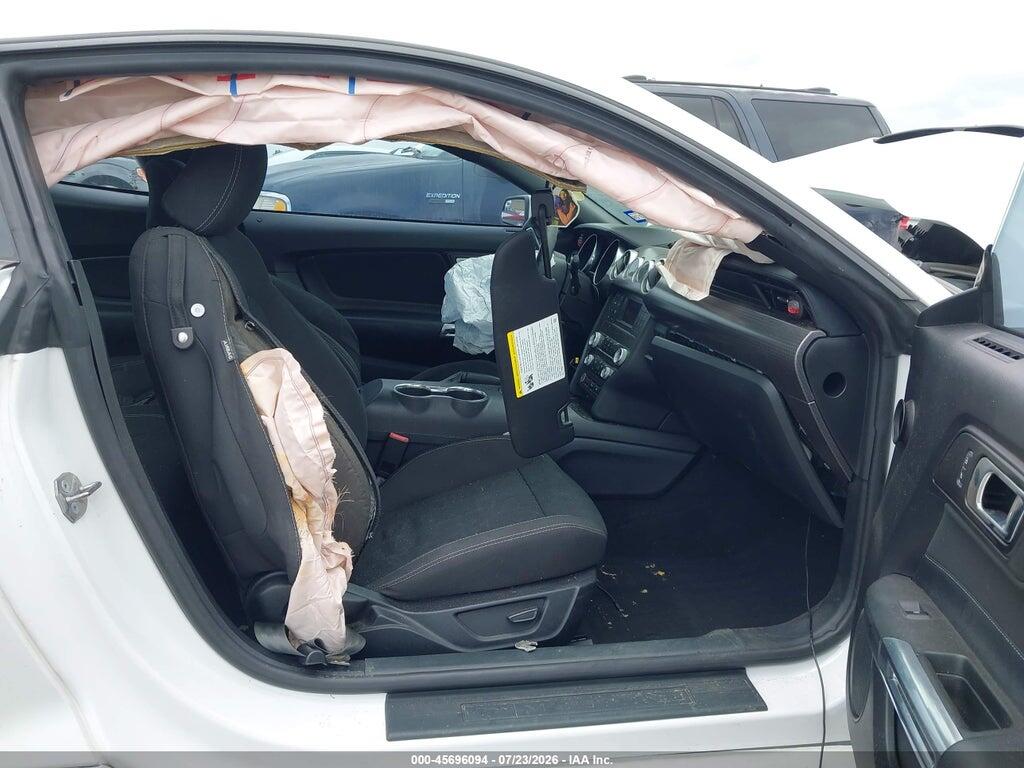 1FA6P8CF9L5176725 2020 FORD MUSTANG photo no. 5