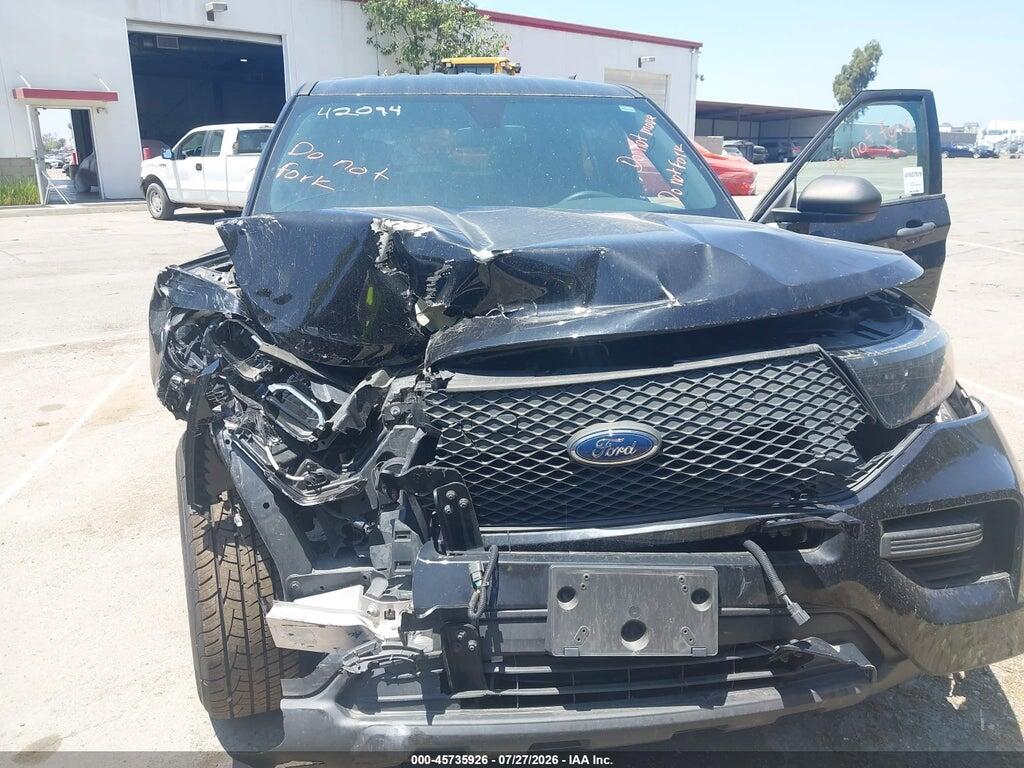 1FM5K8AB3LGA19051 2020 FORD POLICE INTERCEPTOR UTILITY photo no. 6