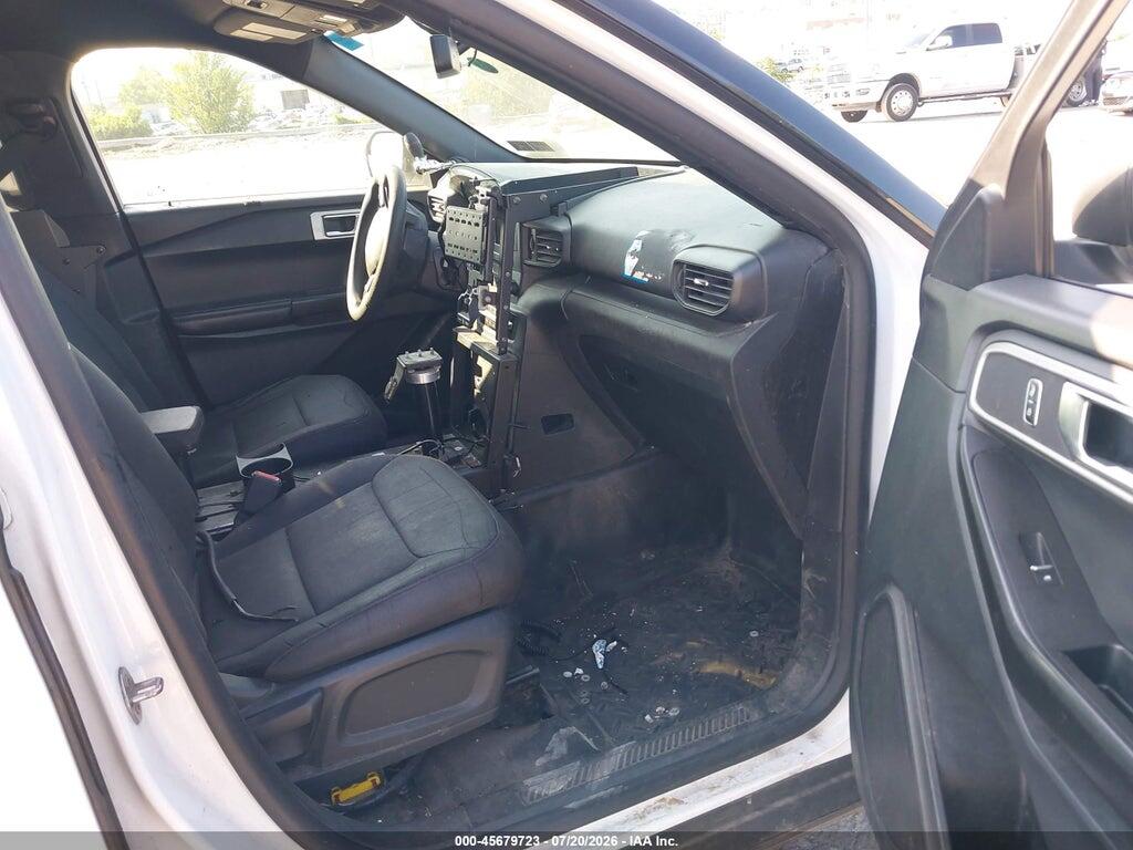 1FM5K8AW7LGC14007 2020 FORD POLICE INTERCEPTOR UTILITY photo no. 5