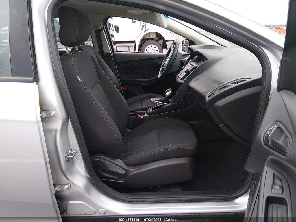 1FADP3E22FL264262 2015 FORD FOCUS photo no. 5