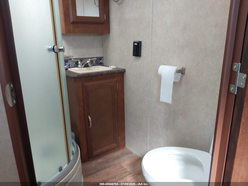4X4TSBD25FU077540 2015 FOREST RIVER HEMISPHERE LITE SERI photo no. 10