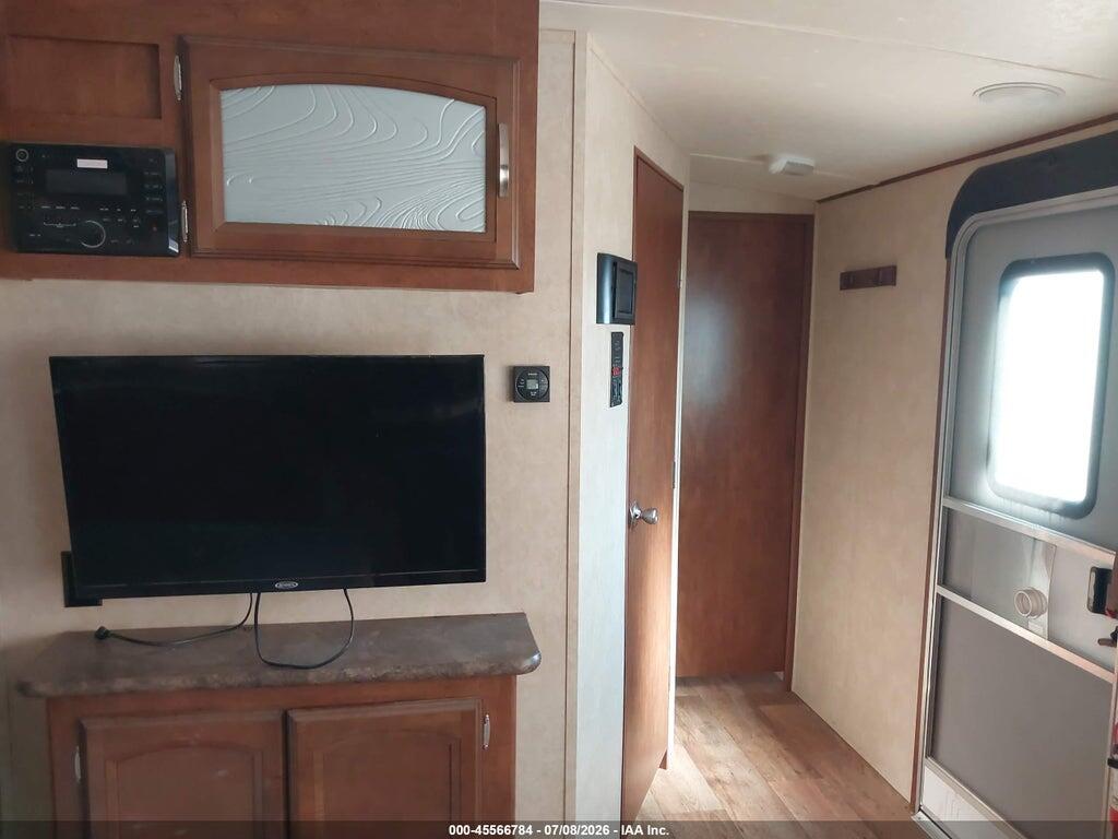 4X4TSBD25FU077540 2015 FOREST RIVER HEMISPHERE LITE SERI photo no. 7