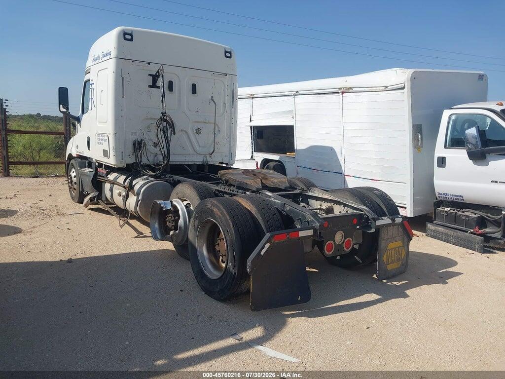 3AKJHPDV9LSLF0184 2020 FREIGHTLINER NEW CASCADIA 116 photo no. 3