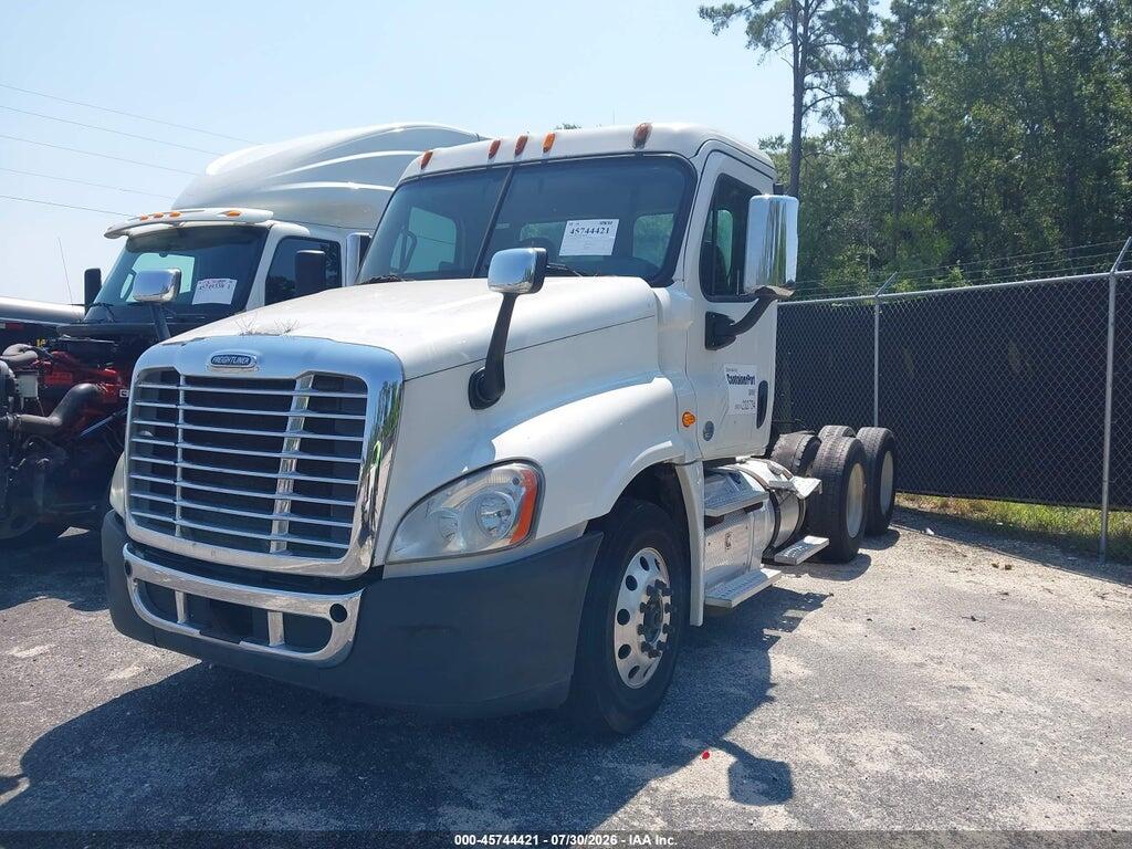 3AKJGEDV5FSGL1109 2015 FREIGHTLINER CASCADIA 125 photo no. 2