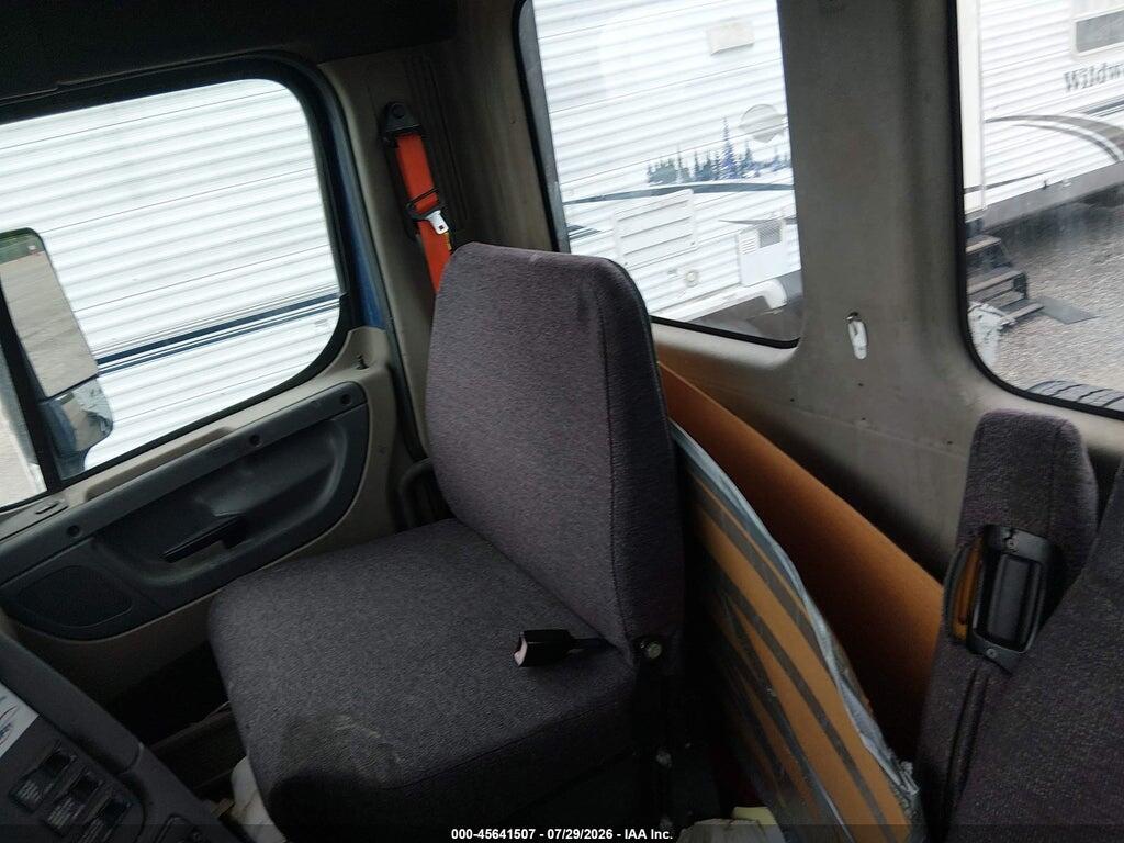 1FUJGBDV4FLFM6580 2015 FREIGHTLINER CASCADIA 113 photo no. 7