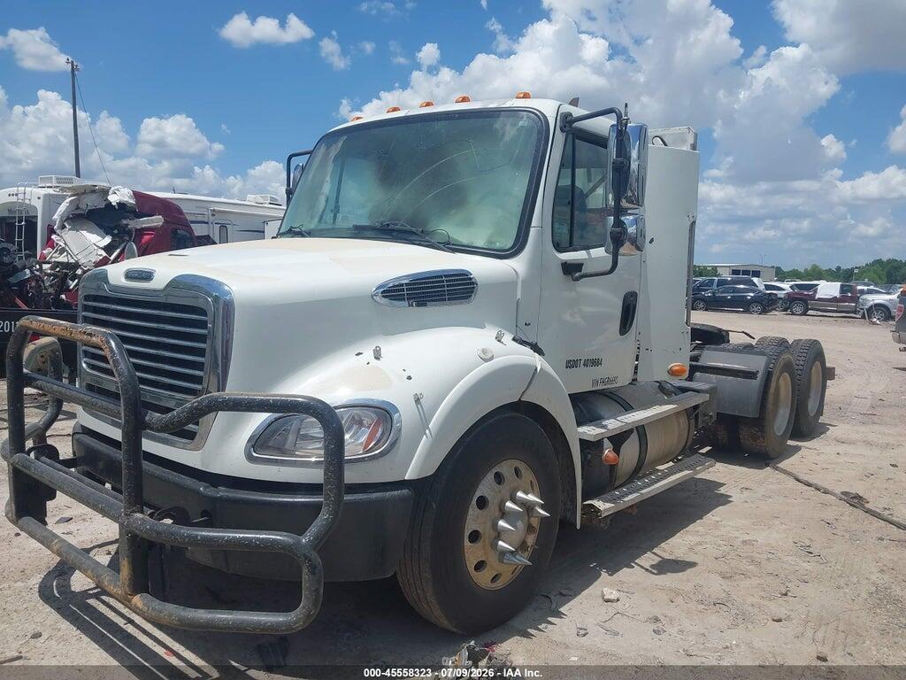 1FUJC5DV4FHGR6690 2015 FREIGHTLINER M2 photo no. 2