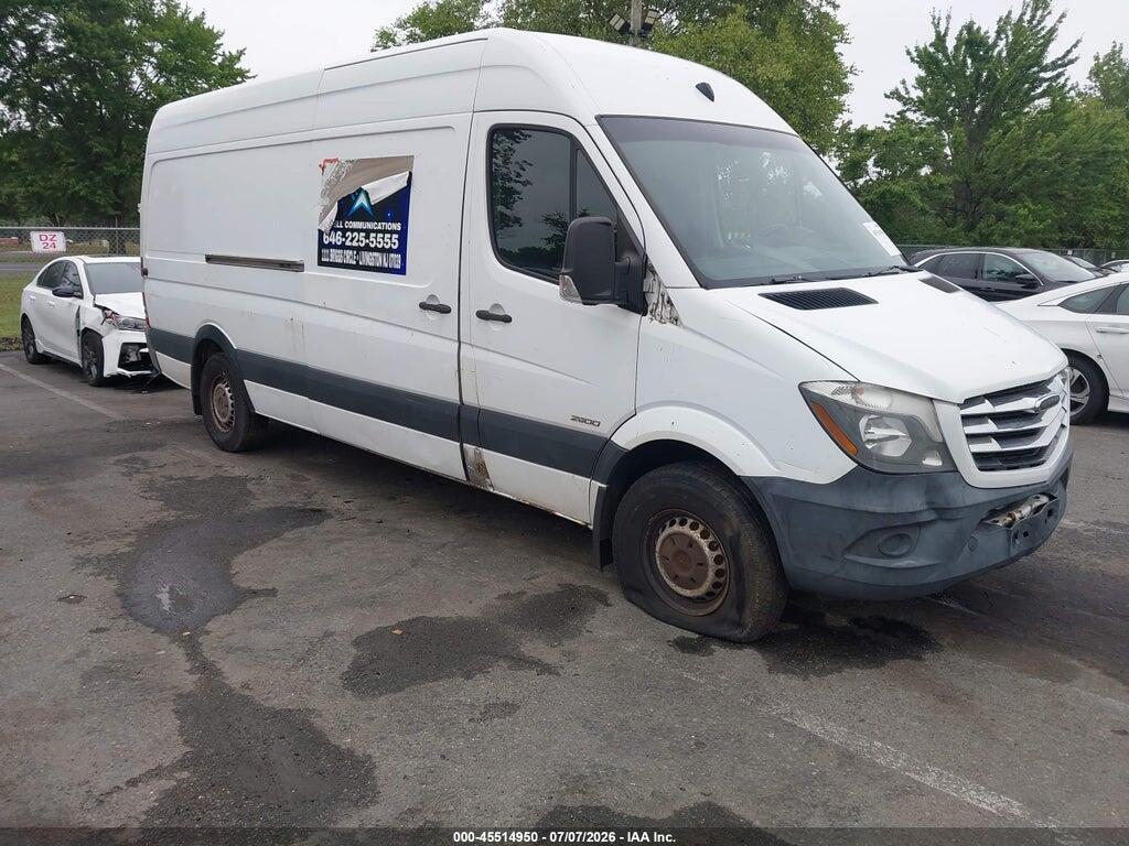 WDYPE8DC5FP114096 2015 FREIGHTLINER SPRINTER 2500 photo no. 1