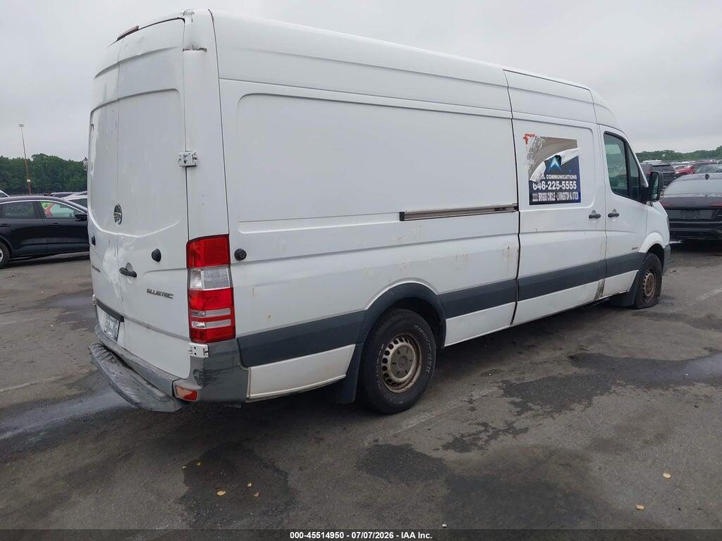 WDYPE8DC5FP114096 2015 FREIGHTLINER SPRINTER 2500 photo no. 4
