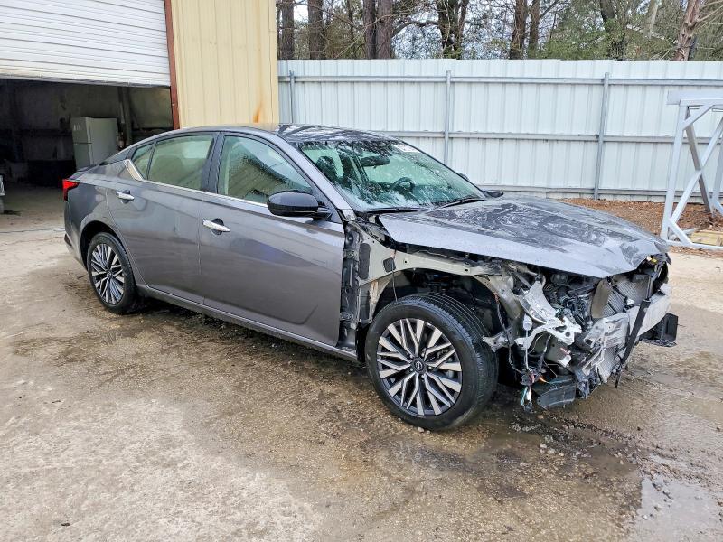 2025 NISSAN ALTIMA SV — Фото 4 из 12