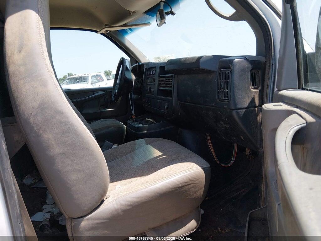 1GTW7FCF1F1191648 2015 GMC SAVANA 2500 photo no. 5