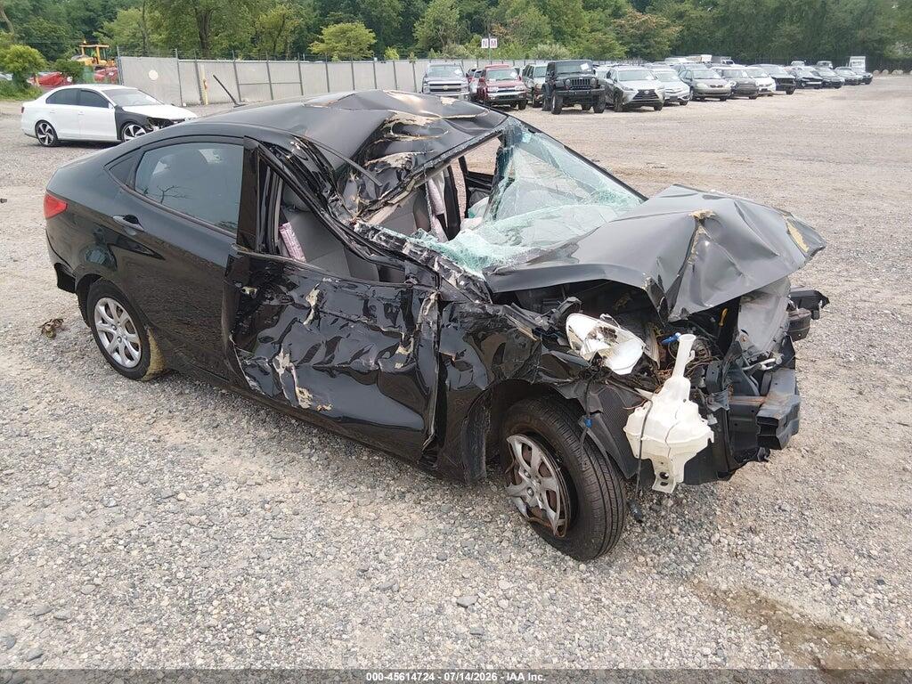 KMHCT4AE2DU556391 2013 HYUNDAI ACCENT photo no. 1