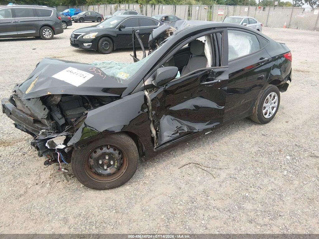 KMHCT4AE2DU556391 2013 HYUNDAI ACCENT photo no. 2