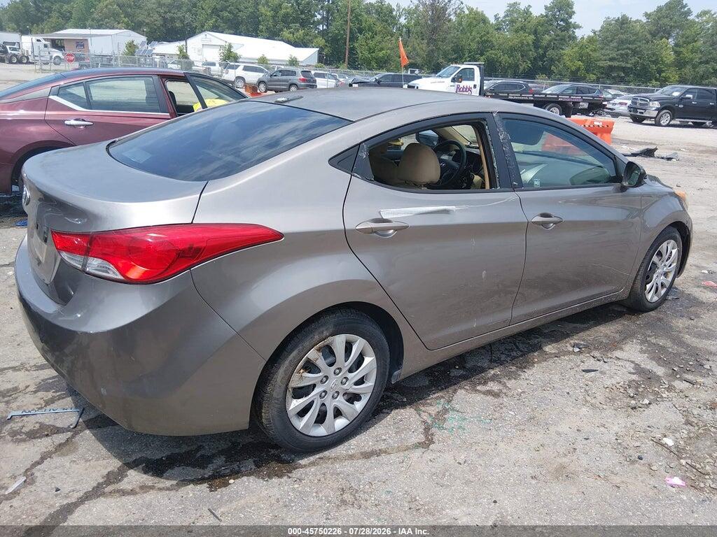 5NPDH4AEXDH179491 2013 HYUNDAI ELANTRA photo no. 4