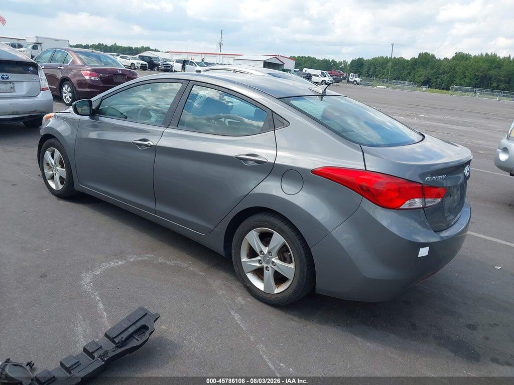 5NPDH4AE3DH330008 2013 HYUNDAI ELANTRA photo no. 3