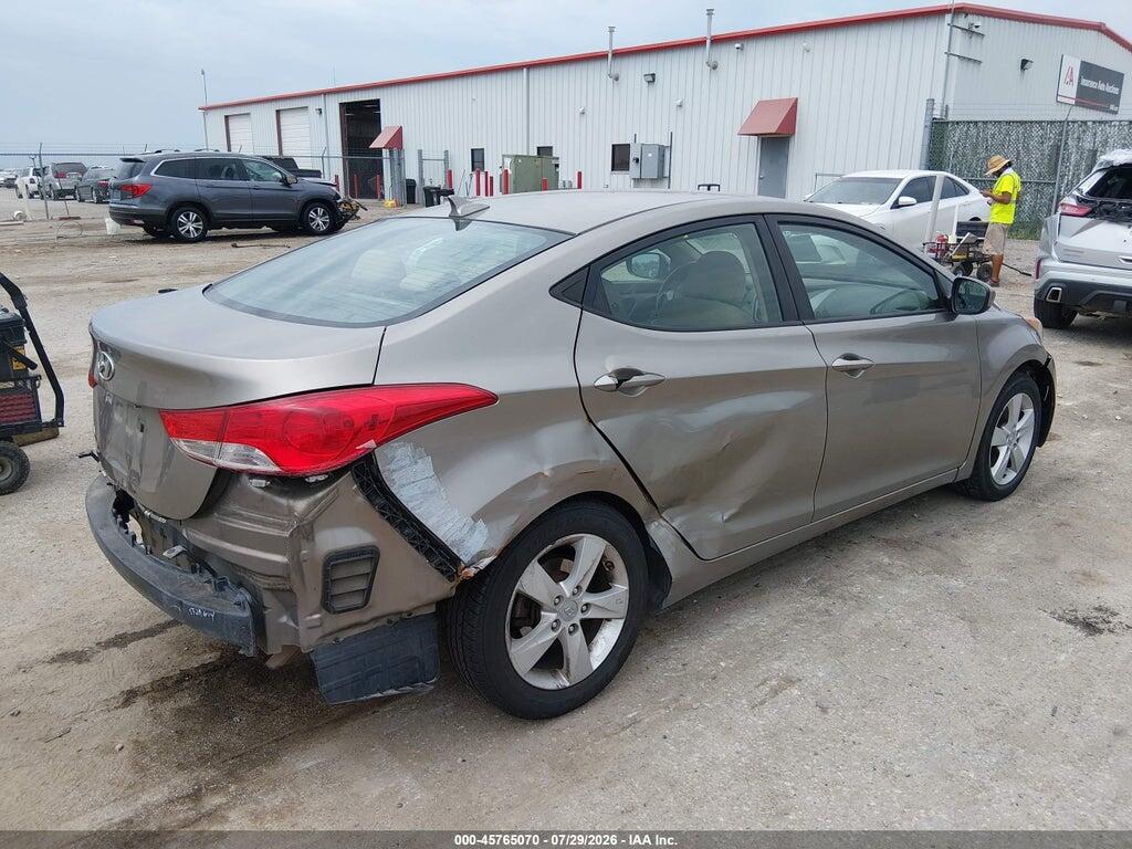 5NPDH4AE4DH368539 2013 HYUNDAI ELANTRA photo no. 4