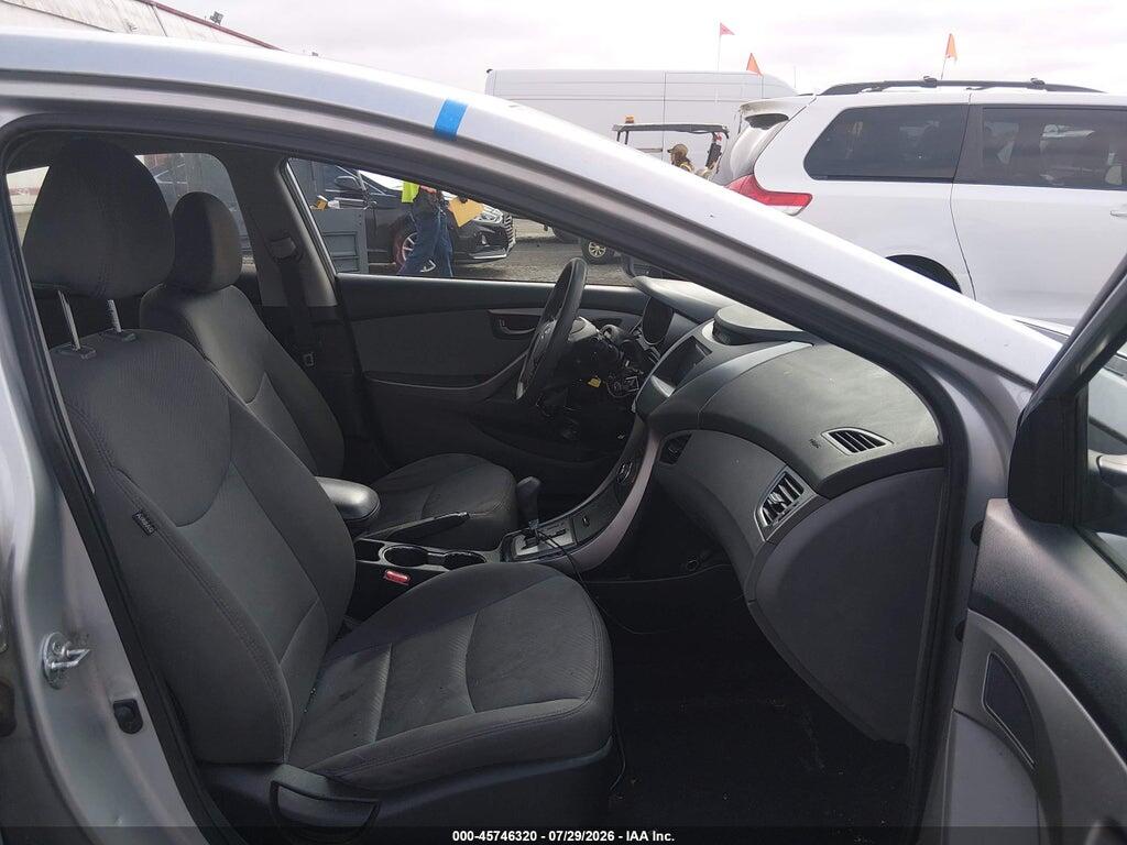 5NPDH4AE0DH223627 2013 HYUNDAI ELANTRA photo no. 5