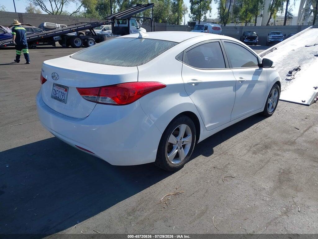 5NPDH4AE1DH330122 2013 HYUNDAI ELANTRA photo no. 4