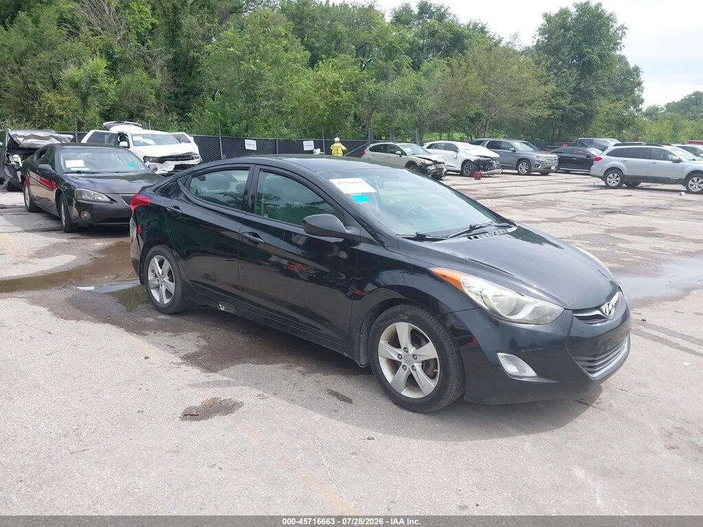 5NPDH4AE6DH426845 2013 HYUNDAI ELANTRA photo no. 1