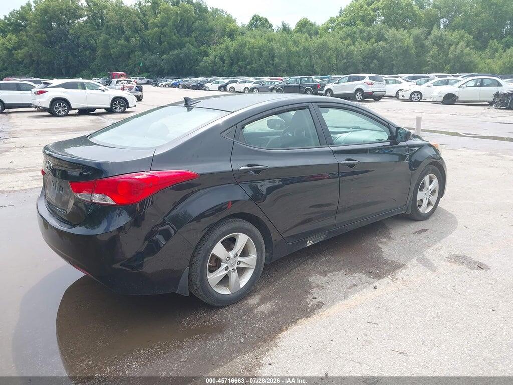 5NPDH4AE6DH426845 2013 HYUNDAI ELANTRA photo no. 4