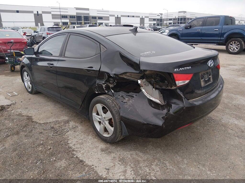 KMHDH4AE2DU556879 2013 HYUNDAI ELANTRA photo no. 3