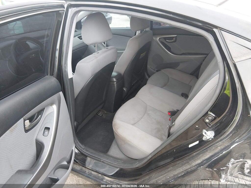 KMHDH4AE2DU556879 2013 HYUNDAI ELANTRA photo no. 8
