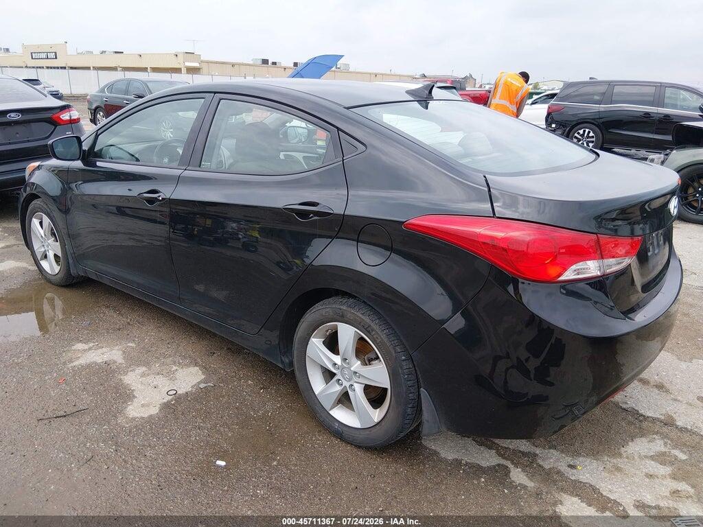 5NPDH4AE9DH335388 2013 HYUNDAI ELANTRA photo no. 3