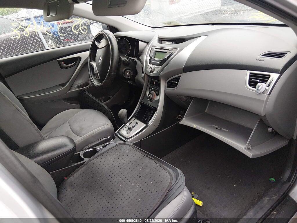 5NPDH4AE1DH213673 2013 HYUNDAI ELANTRA photo no. 5
