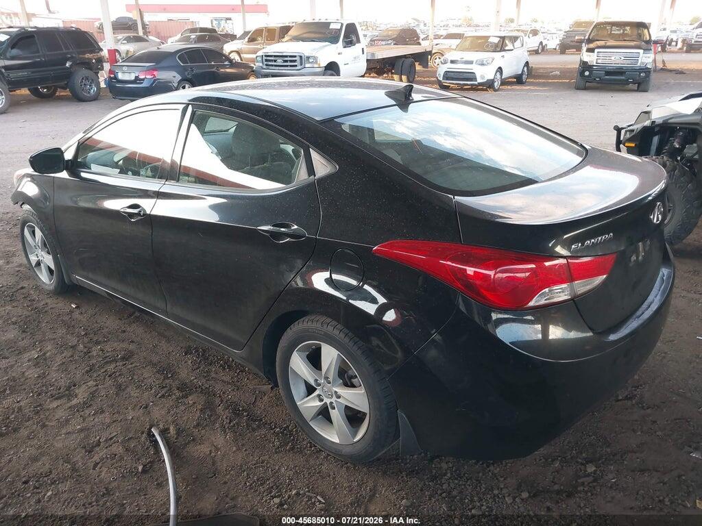 KMHDH4AE2DU946493 2013 HYUNDAI ELANTRA photo no. 3