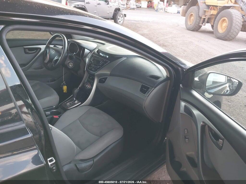 KMHDH4AE2DU946493 2013 HYUNDAI ELANTRA photo no. 5