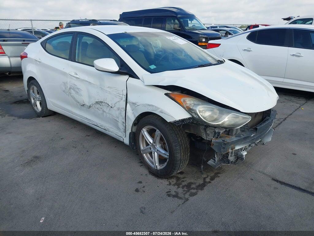 5NPDH4AEXDH282765 2013 HYUNDAI ELANTRA photo no. 1