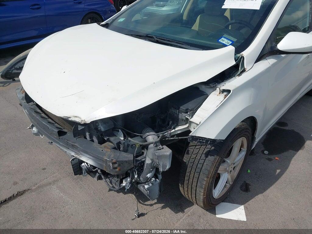 5NPDH4AEXDH282765 2013 HYUNDAI ELANTRA photo no. 6