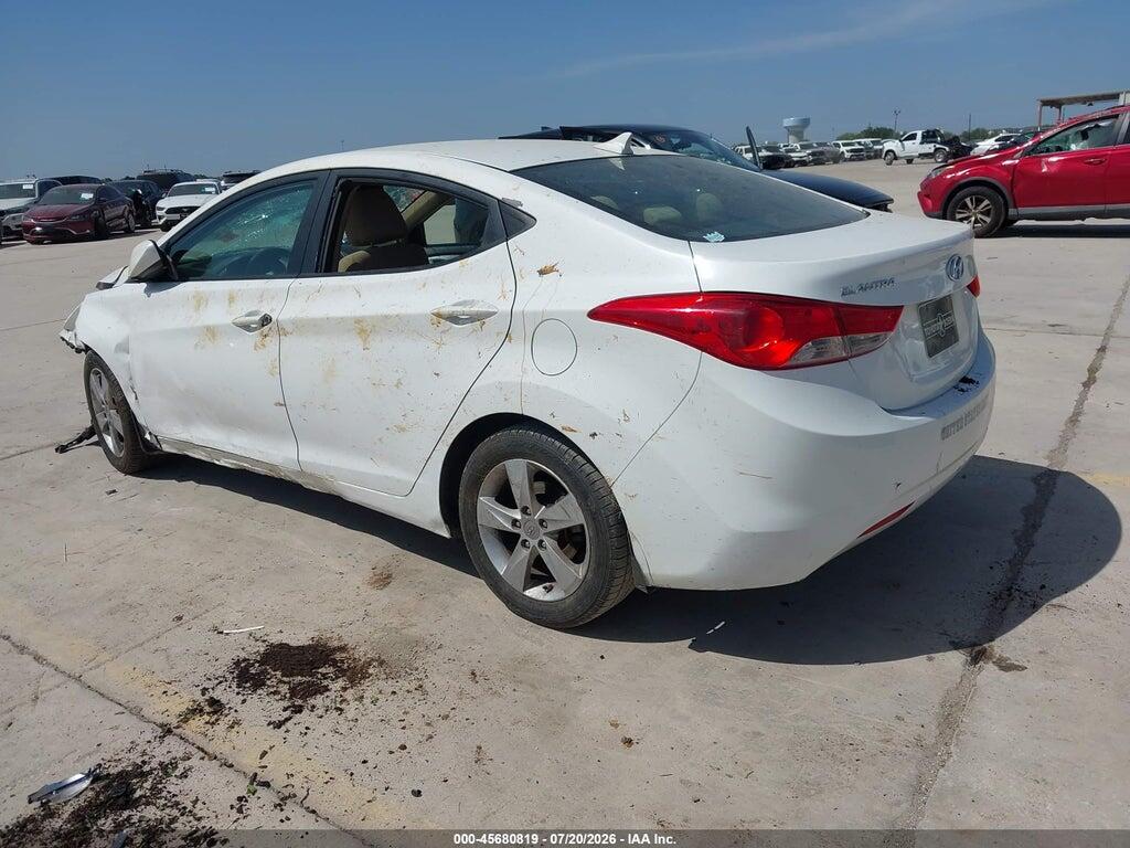 5NPDH4AE1DH338835 2013 HYUNDAI ELANTRA photo no. 3