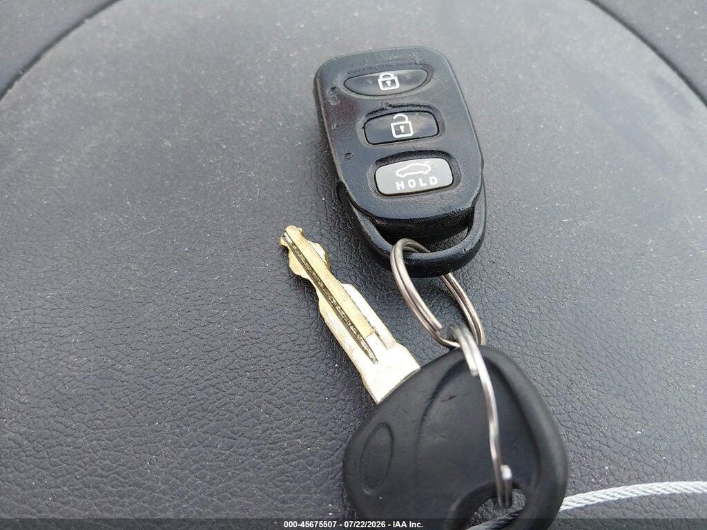 5NPDH4AE8DH328402 2013 HYUNDAI ELANTRA photo no. 11