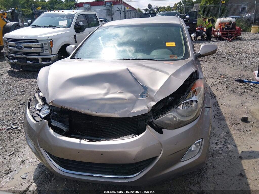 5NPDH4AE8DH328402 2013 HYUNDAI ELANTRA photo no. 12