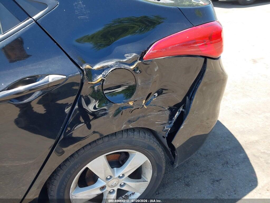 KMHDH4AE7DU829623 2013 HYUNDAI ELANTRA photo no. 6