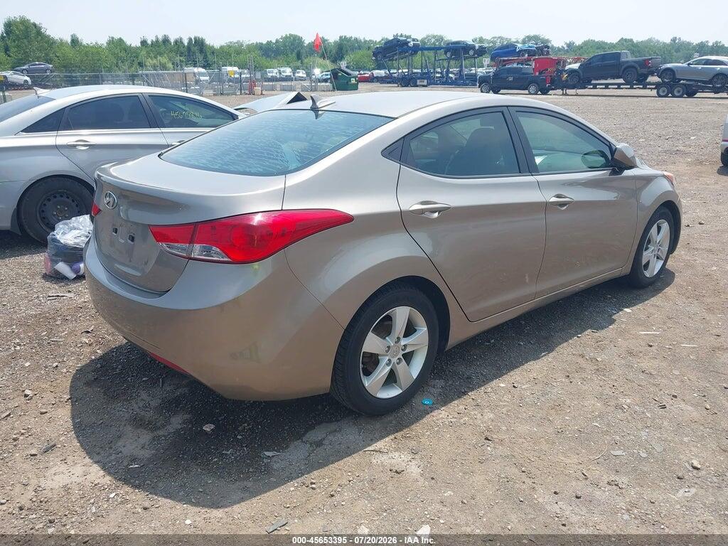 5NPDH4AE2DH389373 2013 HYUNDAI ELANTRA photo no. 4