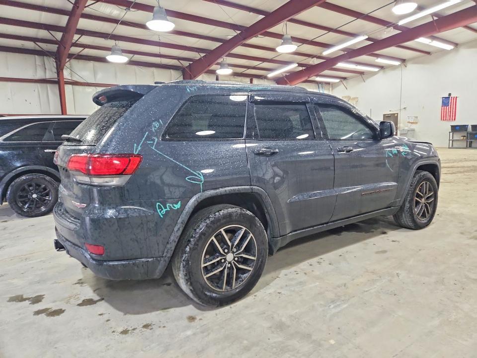 2017 JEEP GRAND CHEROKEE TRAILHAWK — Фото 3 из 13