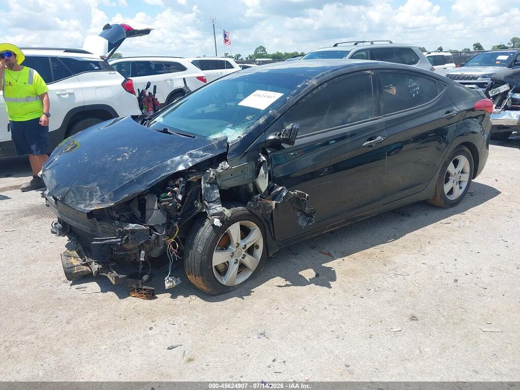 5NPDH4AE2DH291802 2013 HYUNDAI ELANTRA photo no. 2